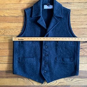 Filson mackinaw wool western vest